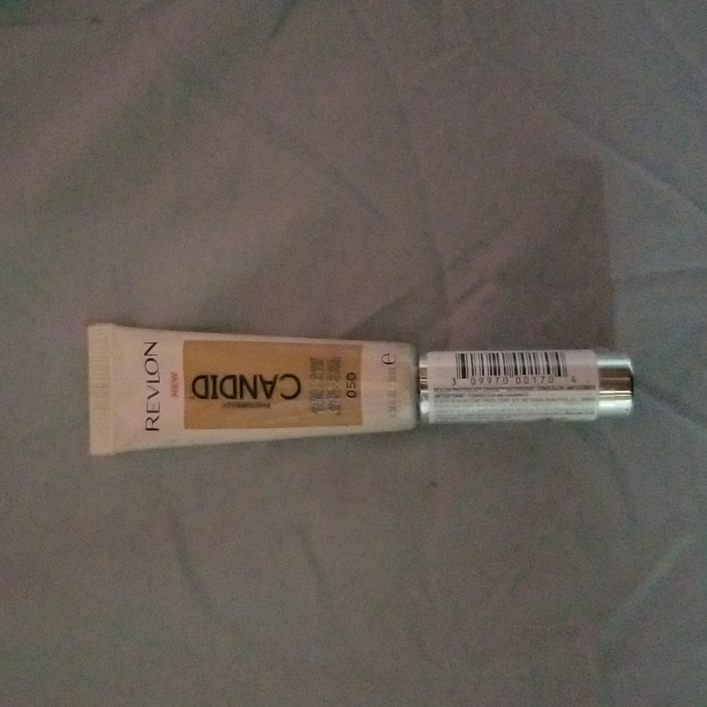 4 for 20 revlon concealer
